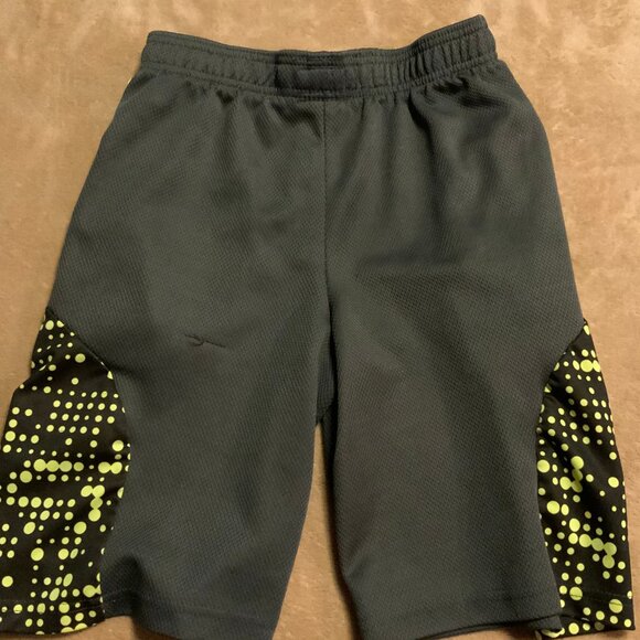 Victory By HPI Active Sports Shorts Sz Medium Grey Lime Green Black C03 - Picture 5 of 6